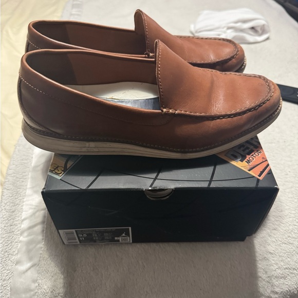 Men's Brown Leather Loafers - Picture 4 of 6